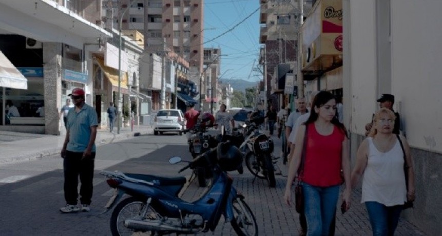 Inician los trabajos de peatonalizaci&oacute;n en calle Sarmiento