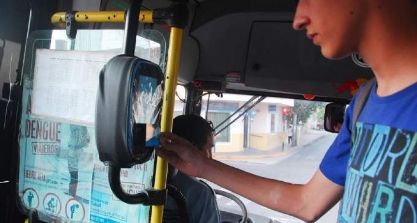 Empresarios del transporte presionan y el jueves podr&iacute;a no haber servicio