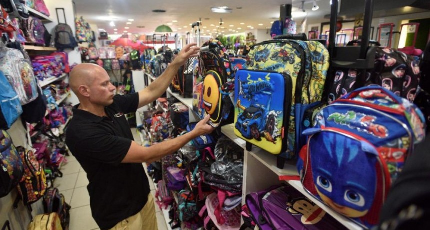 Los &uacute;tiles escolares, 40% m&aacute;s caros en 2019