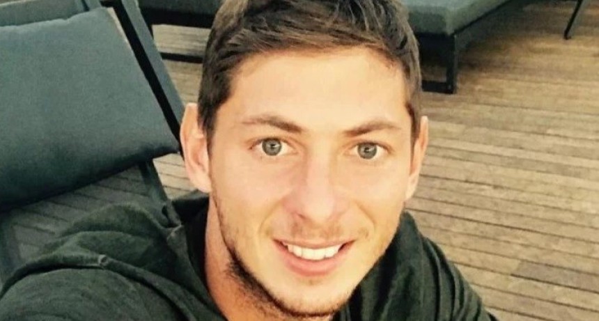 El Cardiff se despeg&oacute; de la organizaci&oacute;n del vuelo de Sala y revel&oacute; que le ofrecieron viajar en un avi&oacute;n comercial