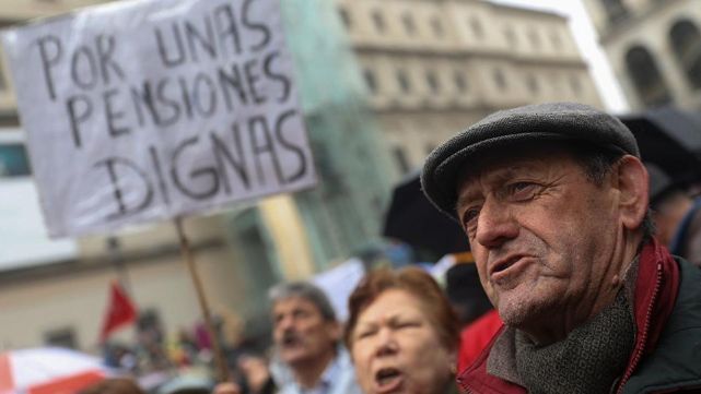 El FMI recomend&oacute; bajar las futuras jubilaciones