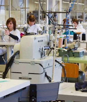 Rechazan reforma laboral en textiles