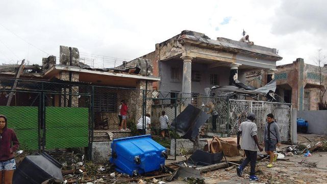Un tornado destroz&oacute; La Habana