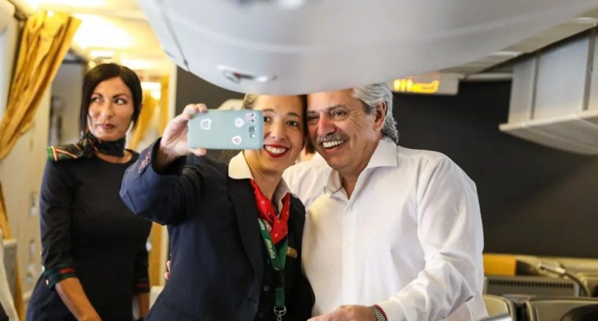 Alberto Fernández llega a Israel y se verá con líderes mundiales