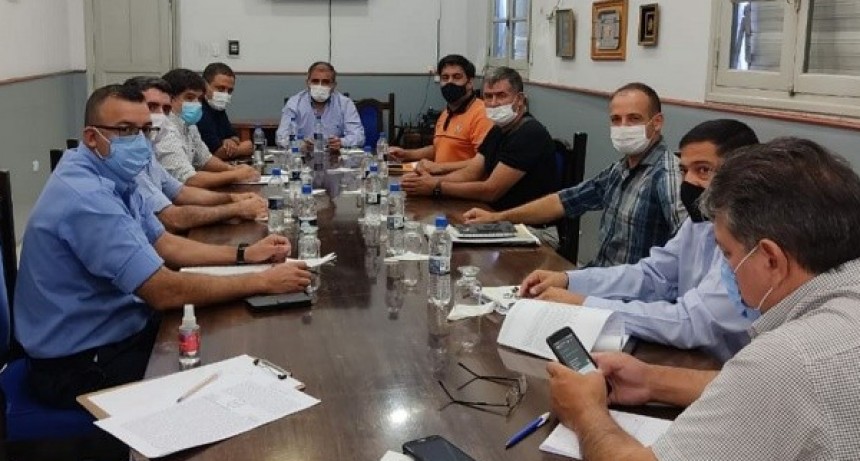 Recuperación de espacios públicos en el río El Tala