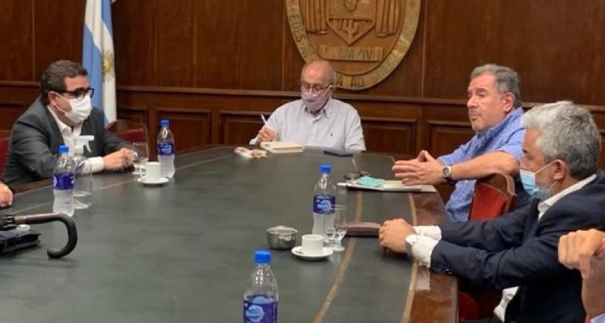 Autoridades de la UNT  recibieron al Directorio de YMAD   