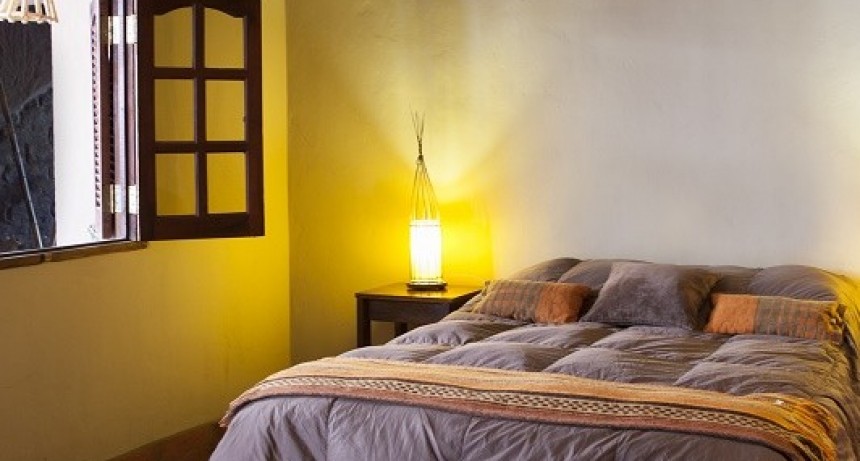 Dos meses mas de ayuda a trabajadores del sector hotelero   