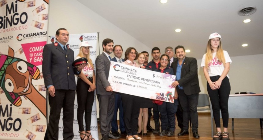 Corpacci entreg&oacute; los fondos a las instituciones que participaron de &ldquo;Mi Bingo Catamarque&ntilde;o&rdquo;