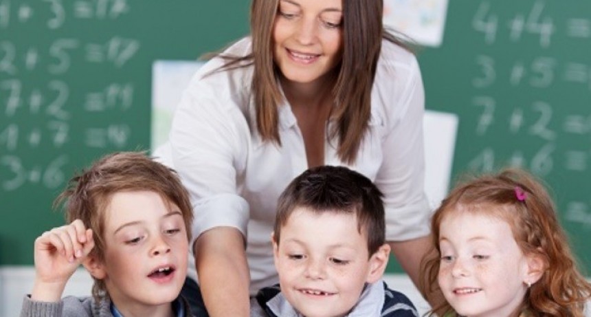 Docentes de Primaria deber&aacute;n cumplir horario de 8 hasta las 13