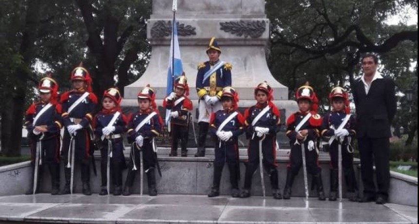 Granaderitos del Sur visitaron Casa de Gobierno