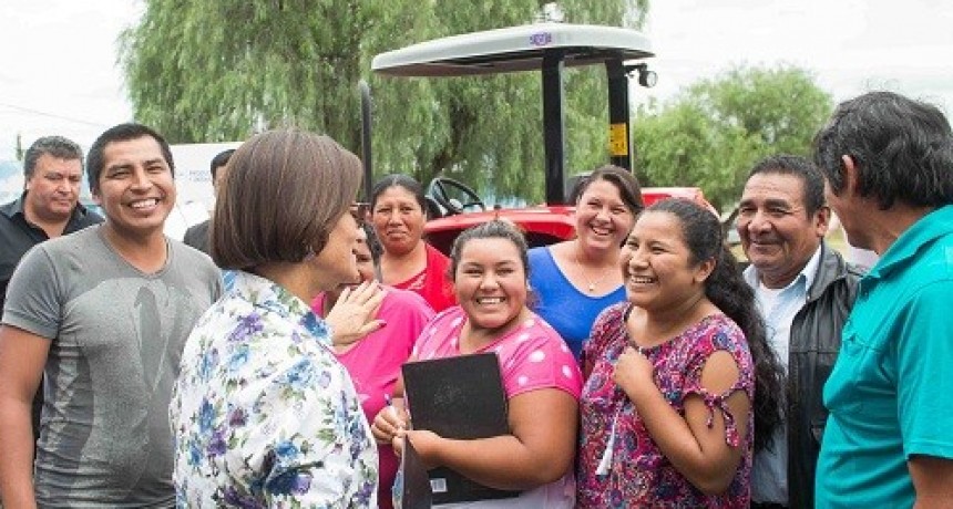 Maquinaria Agrícola para Productores de Capayán