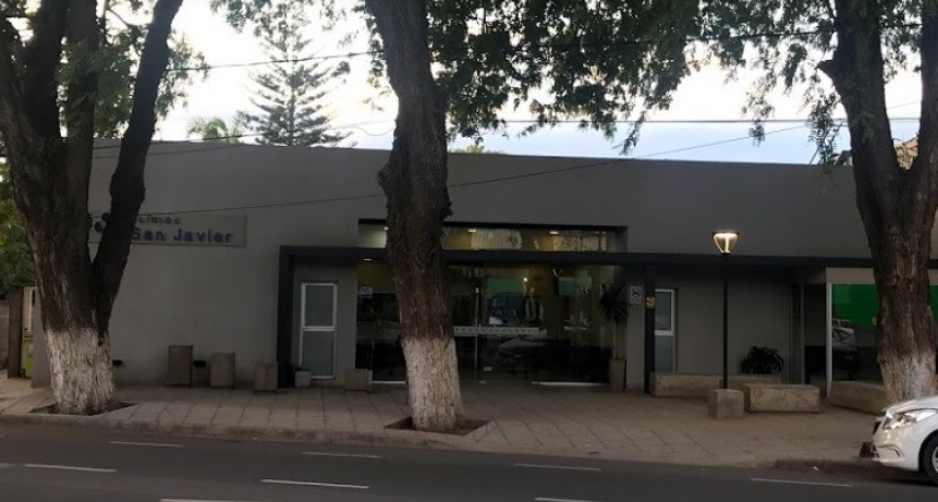 Traslado a su madre en grave estado, en un auto porque no había ambulancias