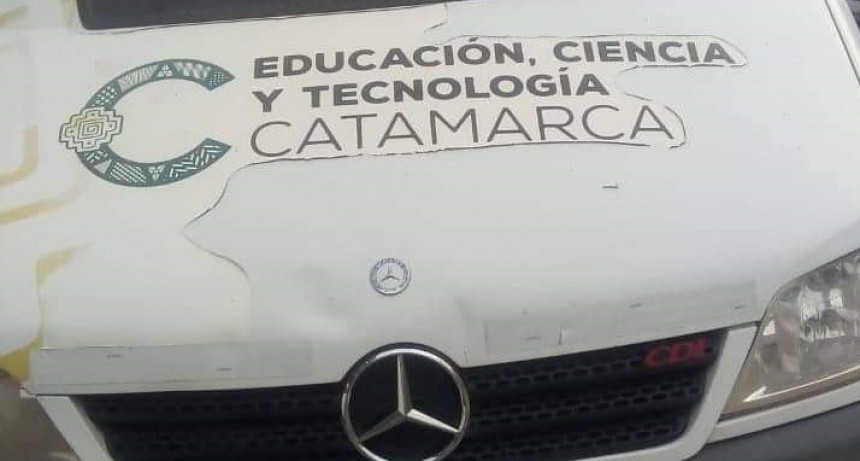 Combis de Educación tiradas a poco de iniciar las clase