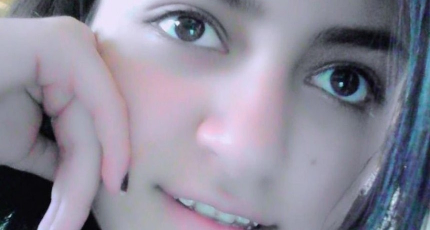 Degollaron a una joven de 17 años mientras dormía con su bebé de tres meses