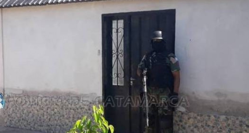 Droga, dinero y un detenido de 48 años en la Capital