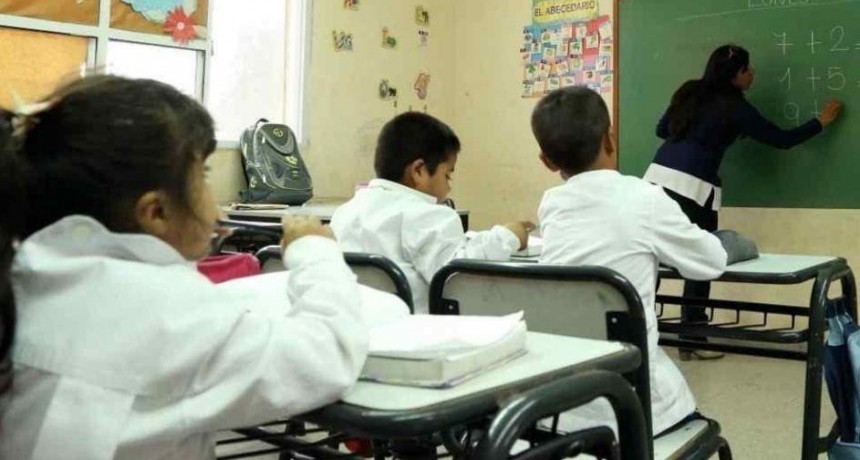 Gremios  Docentes en alerta por el inicio del ciclo lectivo