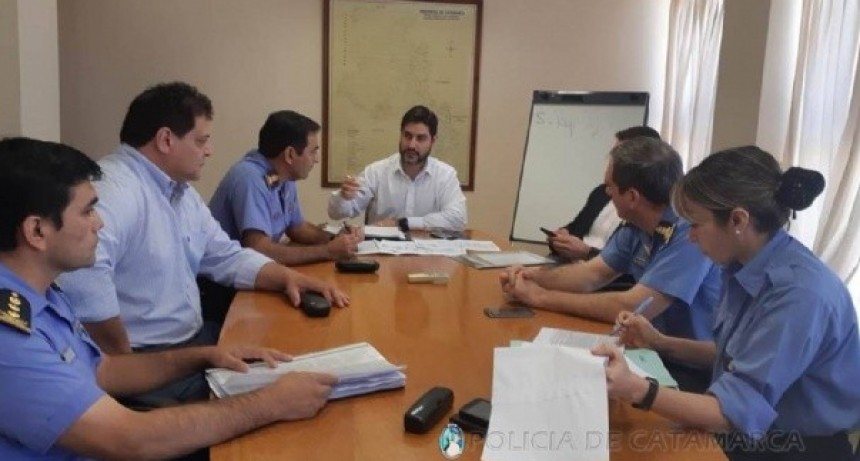 Acuerdo por el aumento para policías