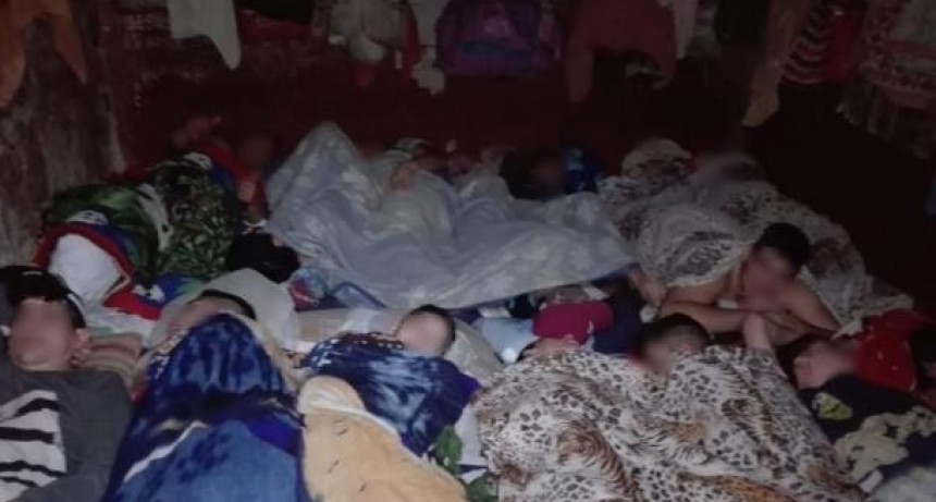 Por el hacinamiento, presos quitaron el inodoro para poder dormir en el baño del calabozo