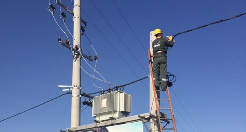 Multaron a los que se quisieron colgar de la luz en Valle Viejo