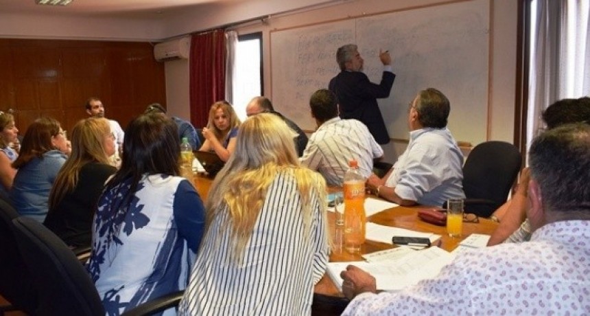 Hoy se realizará una nueva reunión entre Educación y los gremios
