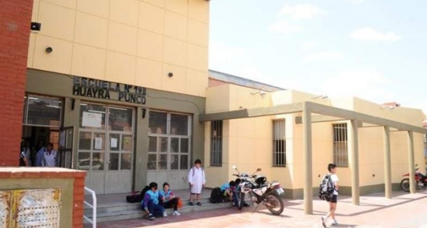 Docente fue atacado por su ex, delante de sus alumnos