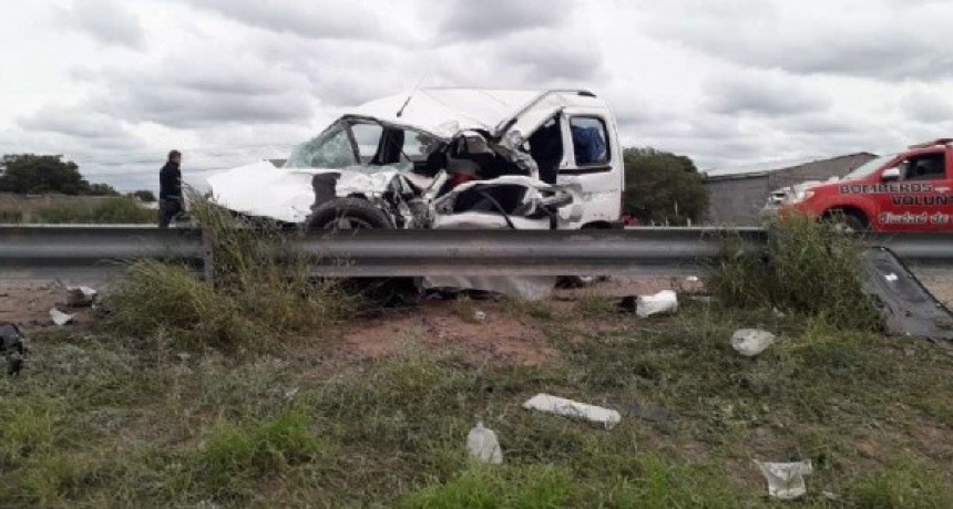 Accidente frontal sobre Ruta 157