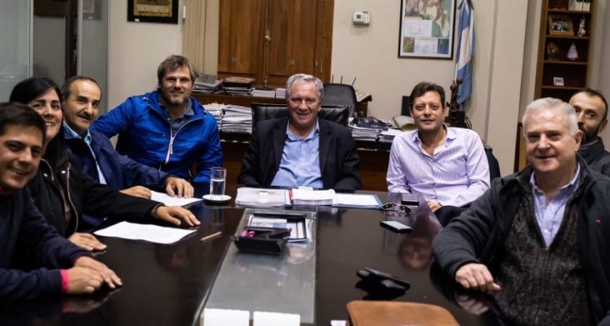 Catamarca Rugby pone en marcha la construcción de la cancha de hockey