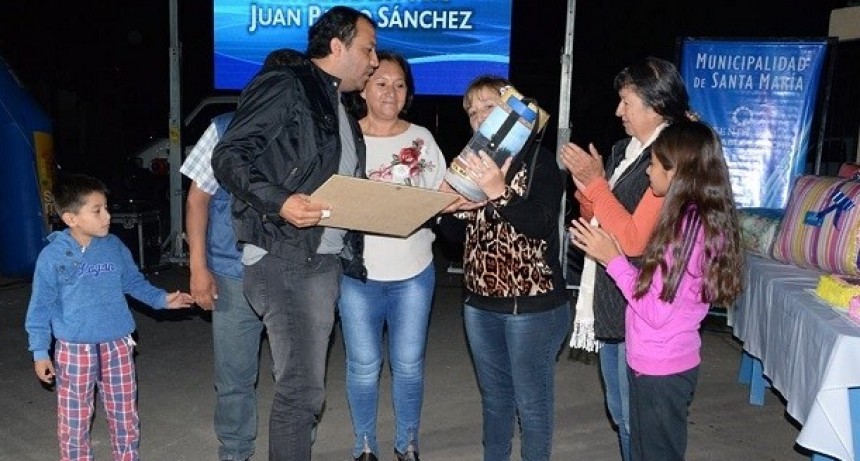  Santa María : Inauguraron urbanización del B° Cristo Rey