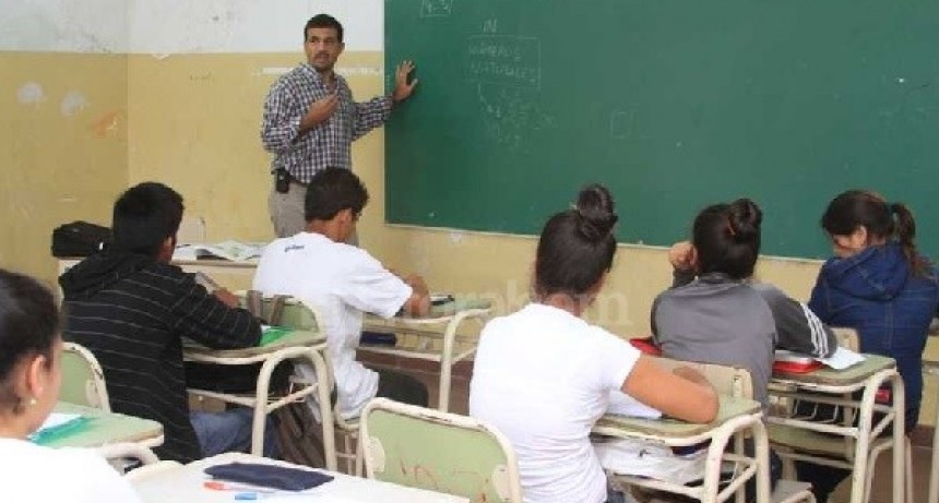Se inscribirá de manera condicional a alumnos que adeuden hasta cuatro materias