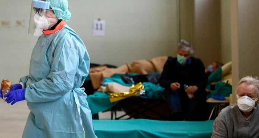 ITALIA: NO darían prioridad a los pacientes mayores de 80 años con coronavirus 