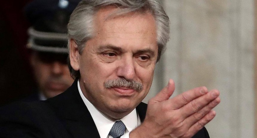 Lo que no entra con la razón, va a entrar con la fuerza, advirtió Alberto Fernández