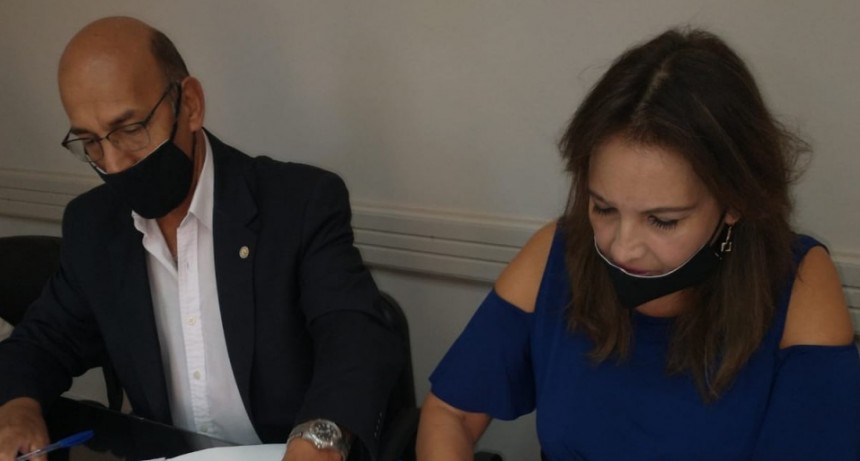 Tecnología y Humanidades firman convenio de cooperación