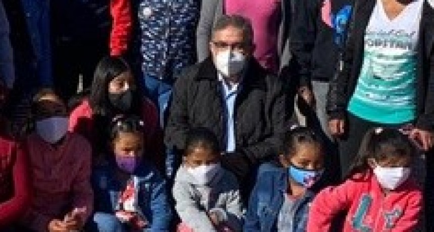 El Gobernador visitó El Tolar en Santa María