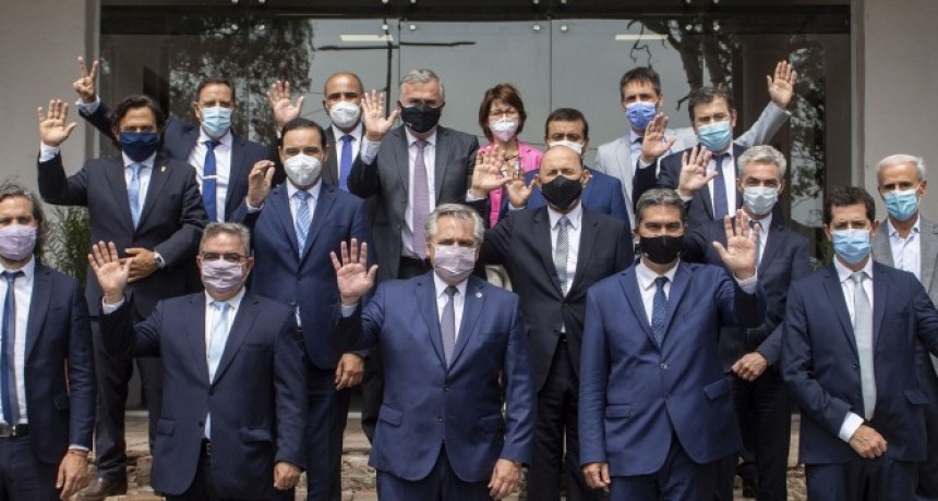 Alberto anunció la reducción de contribuciones patronales 