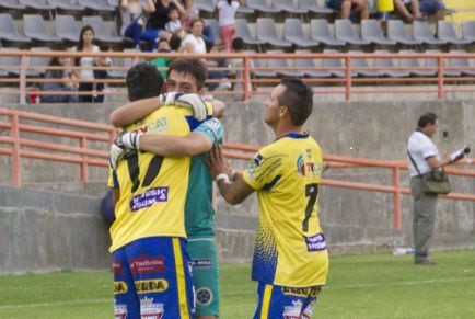 Policial gole&oacute; a Lastenia por 5 a 3
