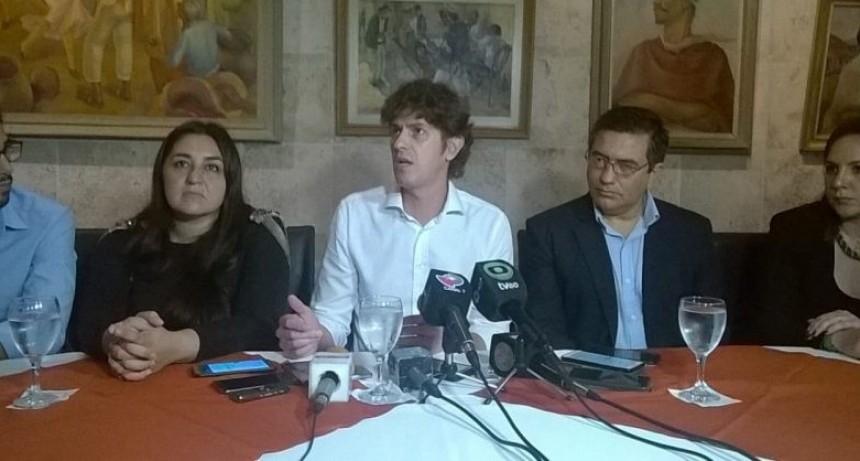 Lousteau: Raúl Alfonsín “es el último prócer de la Argentina