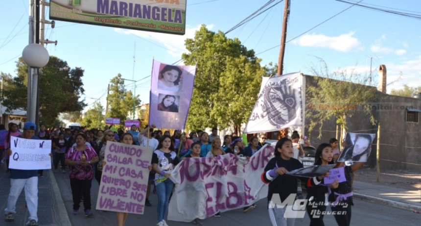 Crimen de Elba Ibáñez: Familiares y amigos marcharon pidiendo justicia en Fiambalá