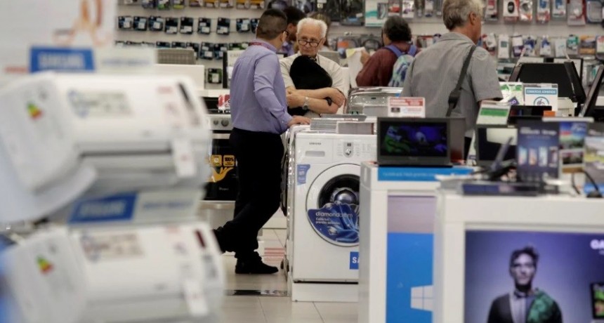 El Gobierno negocia la vuelta de las 12 cuotas sin interés para la compra de electrodomésticos