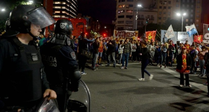 Tensión por intento de acampe frente al Ministerio de Desarrollo Social
