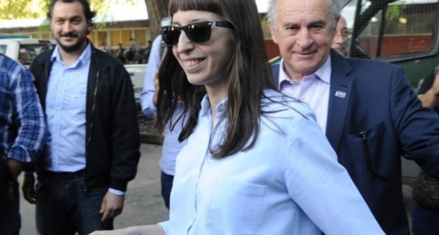 Armaron una solicitada para defender a Florencia Kirchner: firmaron Lula, Dilma, Correa y Pérez Esquivel