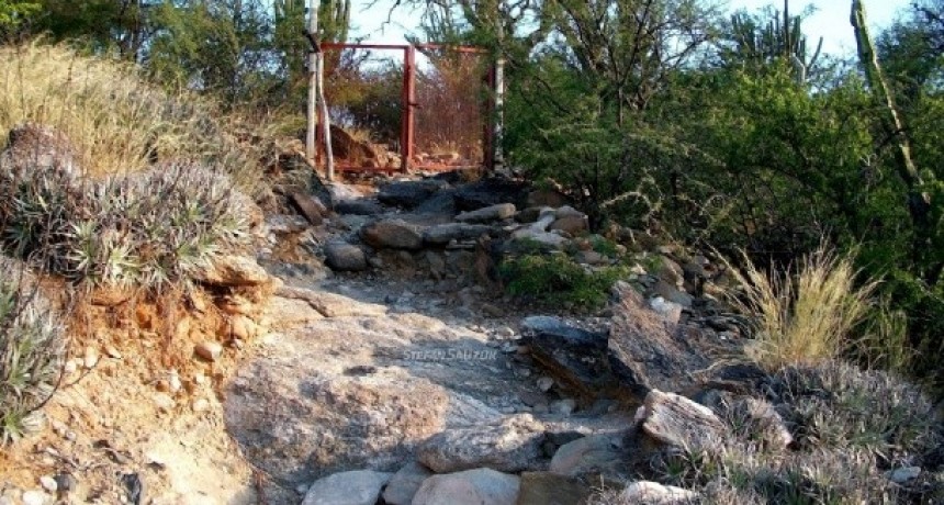 Denuncia penal por la instalación de una antena en un sitio arqueológico