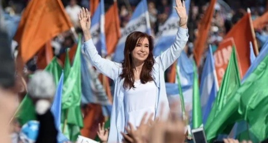 El kirchnerismo abandona a las provincias y ata su futuro a la elección presidencial (si es que Cristina finalmente se presenta)