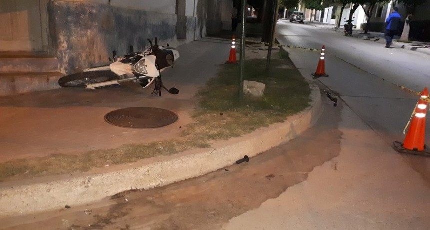 Murió un motociclista tras ser chocado por un auto