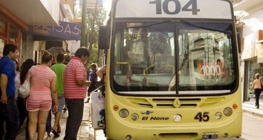 Fue despedida tras denunciar por acoso a un inspector 