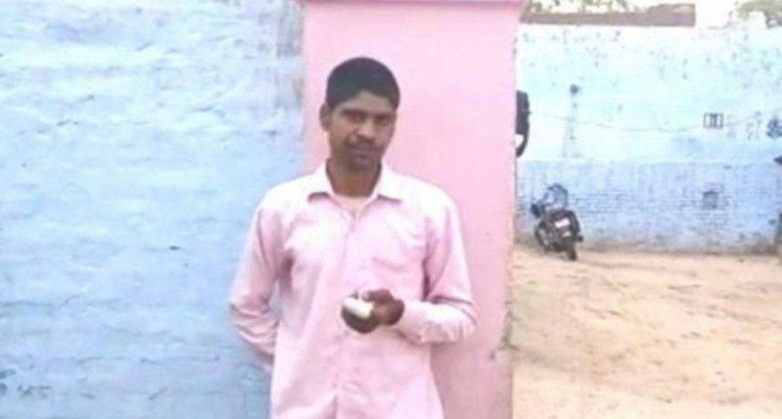 Voto mal y arrepentido se rebanó un dedo