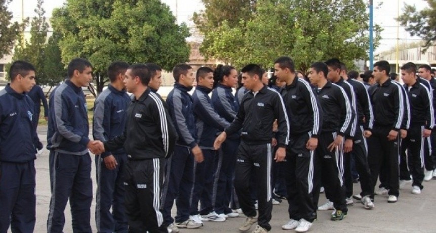 Resultados de exámenes a aspirantes de policía