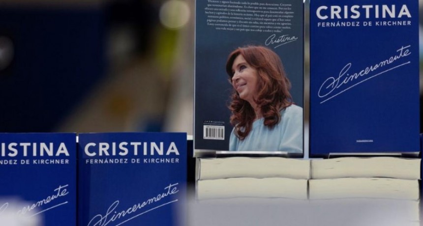 Claudio Bonadio busca embargar lo recaudado por el libro de Cristina Kirchner