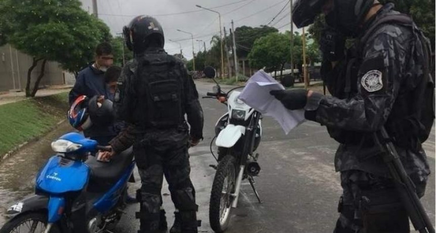 El COE Policial sigue recordando a la comunidad que NO DEBEN SALIR de sus domicilios