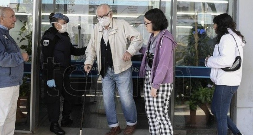 El Central dispuso la apertura de bancos el fin de semana para pago de jubilaciones y planes sociales