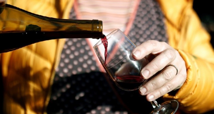 ¿Por qué no hay que beber alcohol durante el aislamiento por la pandemia ?